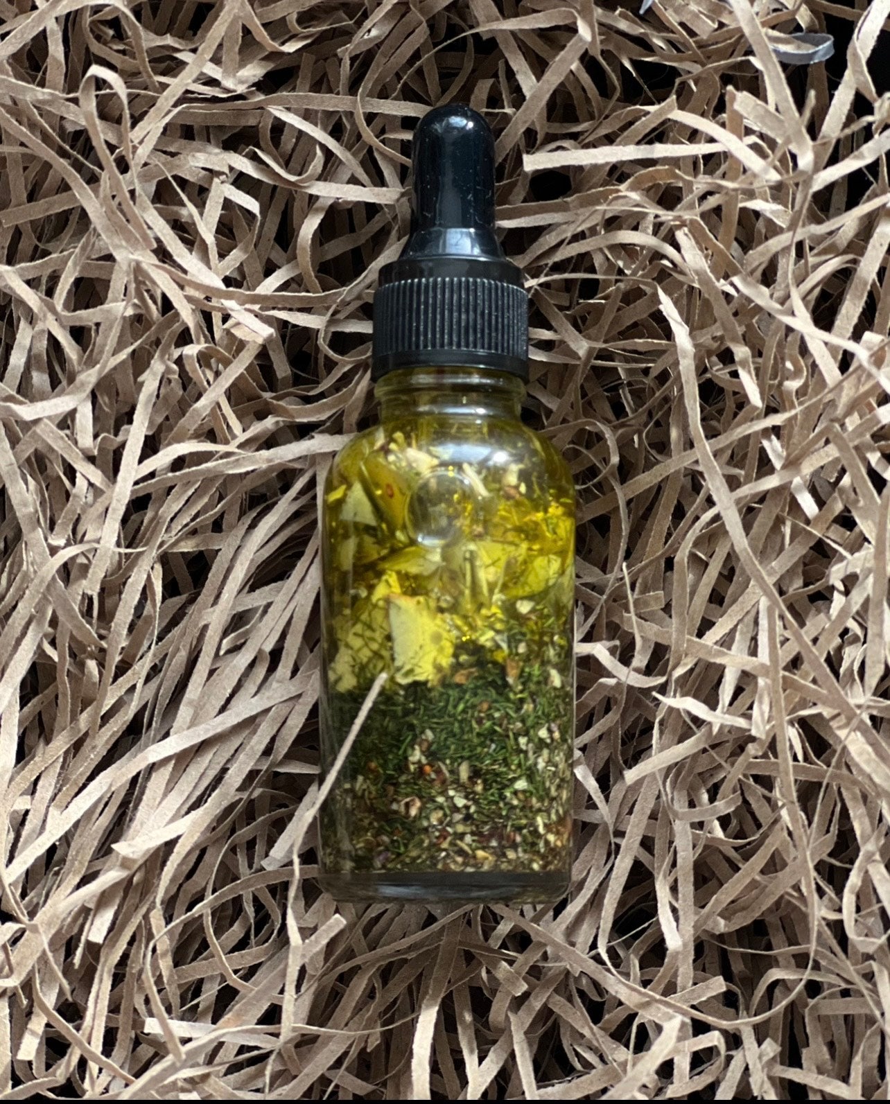 Emerald Oasis Elixir: Abundance Spell Oil