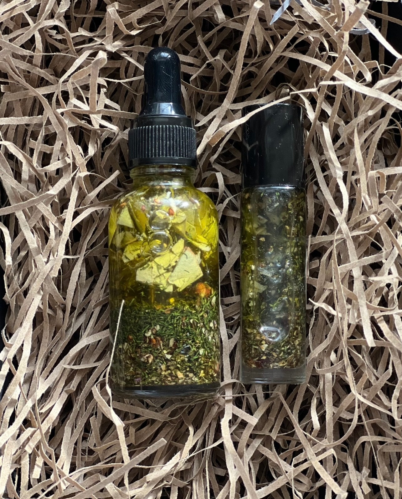 Emerald Oasis Elixir: Abundance Spell Oil